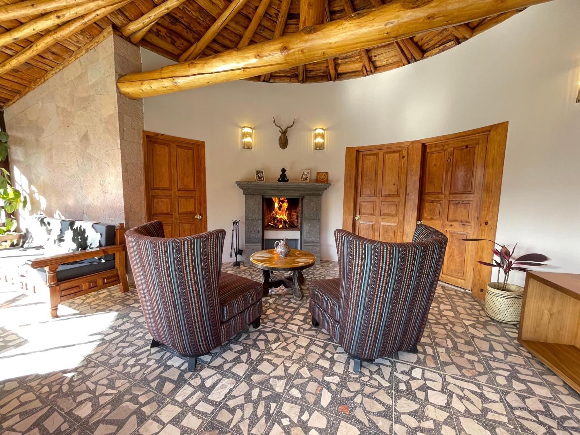 Cabanas Real Victoria Tlalpujahua de Rayón Exterior foto